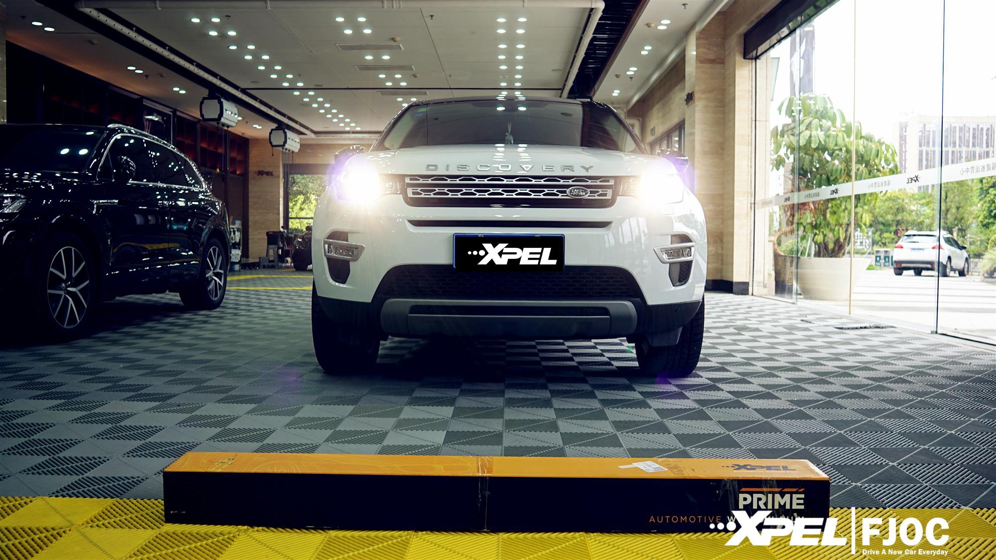 LAND ROVER 发现神行 装贴XPEL-AP系列安全隔热太阳膜 - XPEL福建省运营中心-福州旗舰店